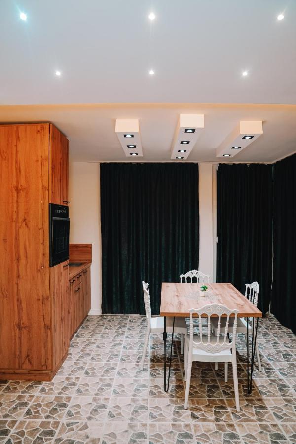 Green Apartments Prishtina 프리슈티나 외부 사진