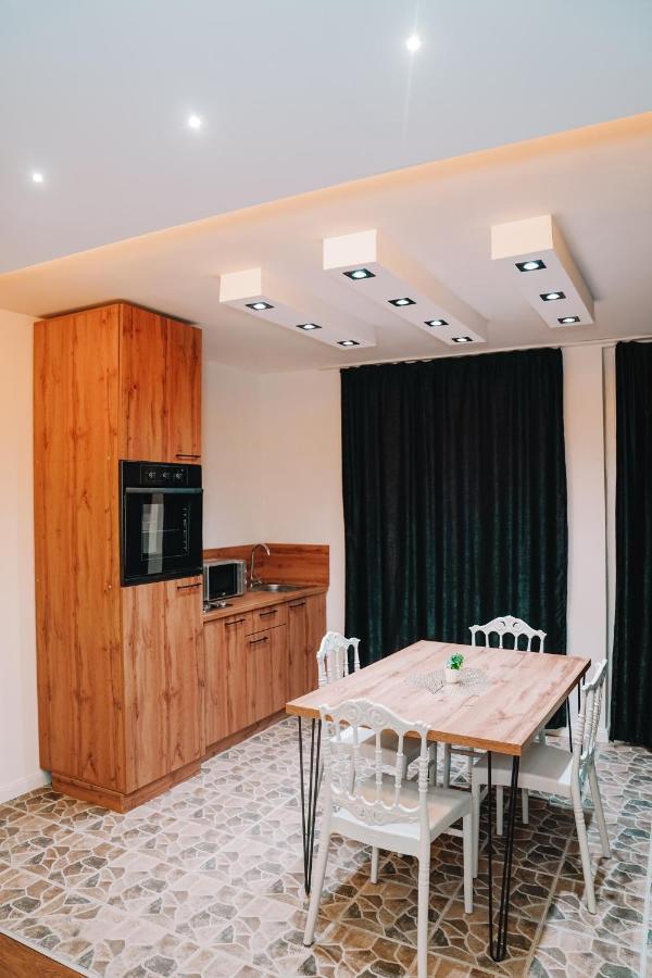 Green Apartments Prishtina 프리슈티나 외부 사진
