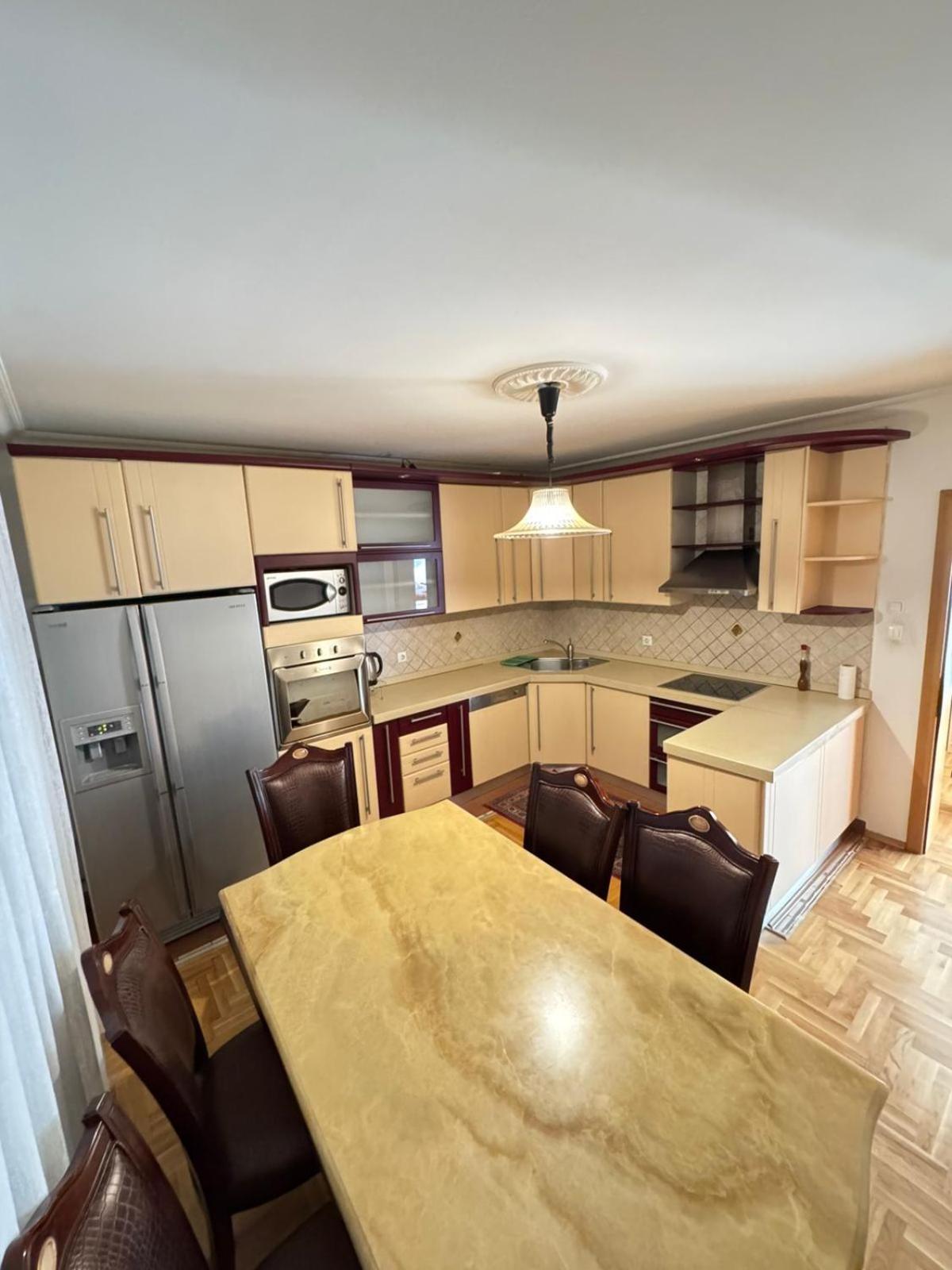 Green Apartments Prishtina 프리슈티나 외부 사진